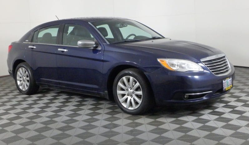 Used 2013 Chrysler 200 4dr Sdn Limited 4dr Car – 1C3CCBCG2DN554517 full