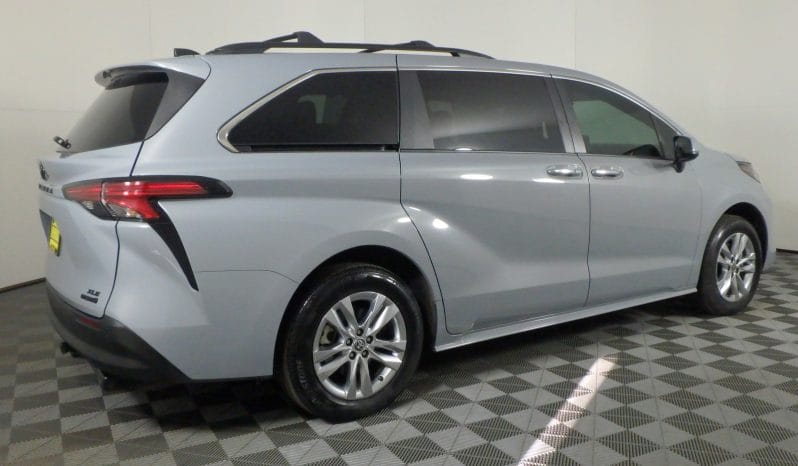 Used 2022 Toyota Sienna XLE Woodland Edition AWD Mini-van, Passenger – 5TDASKFCXNS041476 full