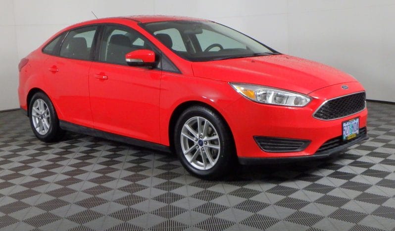 Used 2016 Ford Focus 4dr Sdn SE 4dr Car – 1FADP3F25GL285364 full
