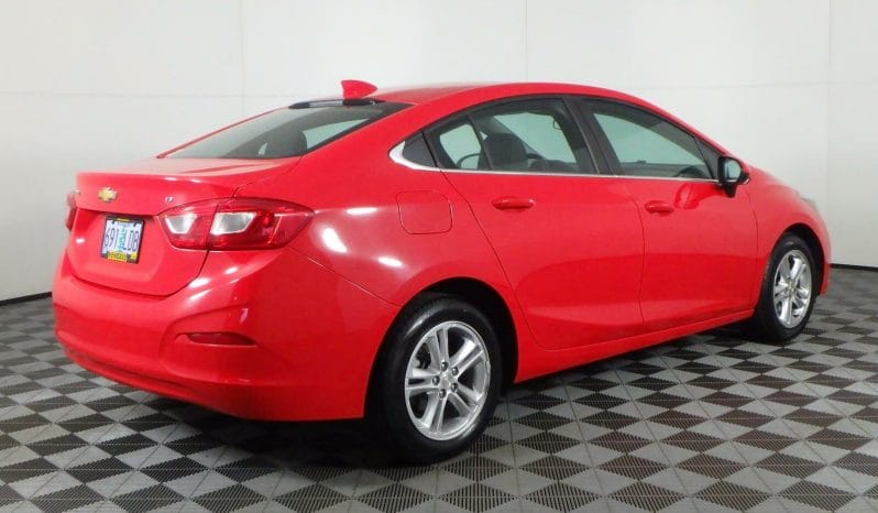 Used 2017 Chevrolet Cruze 4dr Sdn 1.4L LT w/1SD 4dr Car – 1G1BE5SM5H7102591 full