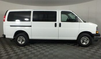 Used 2020 Chevrolet Express Passenger RWD 3500 135 LT Full-size Passenger Van – 1GAZGMFG0L1122959 full