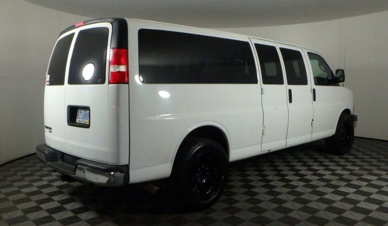Used 2016 Chevrolet Express Passenger RWD 3500 155 LT w/1LT Full-size Passenger Van – 1GAZGPFG3G1327862 full