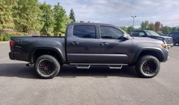 Used 2022 Toyota Tacoma TRD Pro Double Cab 5  Bed V6 MT Crew Cab Pickup – 3TYCZ5AN2NT069789 full