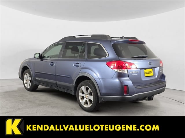 Used 2014 Subaru Outback 2.5i Premium 4D Sport Utility – 4S4BRBCC8E3312276 full