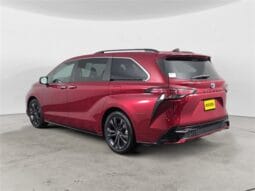 Used 2022 Toyota Sienna XSE 4D Passenger Van – 5TDDRKEC8NS088029