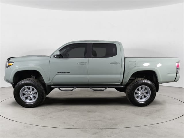 Used 2022 Toyota Tacoma TRD Sport 4D Double Cab - 3TYCZ5AN8NT082126