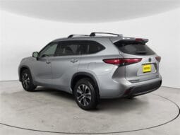 Used 2022 Toyota Highlander XLE 4D Sport Utility – 5TDGZRBH1NS589222