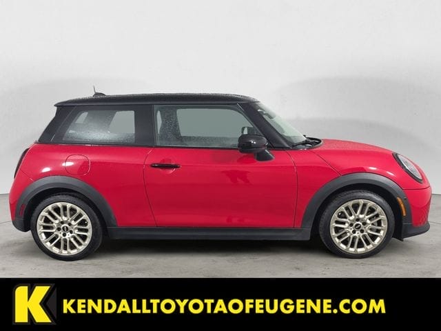 Used 2025 MINI Cooper  2D Hatchback – WMW13GD01S2W81675