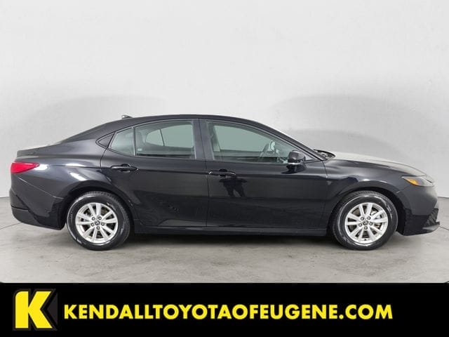 Used 2025 Toyota Camry LE 4D Sedan – 4T1DAACK0SU074110