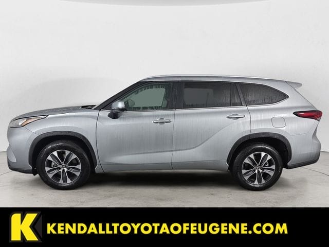 Used 2025 Toyota Highlander XLE 4D Sport Utility – 5TDKDRBH4SS579594