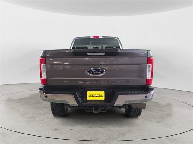 Used 2017 Ford F-350SD XLT 4D Crew Cab – 1FT8W3BT8HEC45220