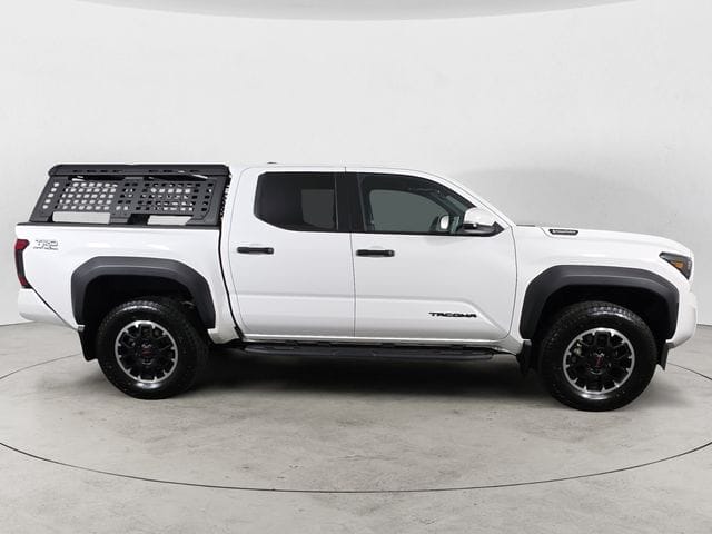 Used 2024 Toyota Tacoma Hybrid TRD Off Road 4D Crew Cab – 3TYLC5LN8RT001663
