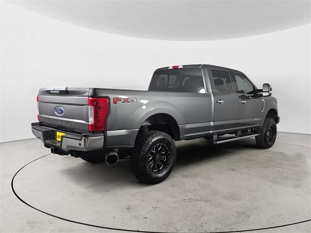 Used 2017 Ford F-350SD XLT 4D Crew Cab – 1FT8W3BT8HEC45220