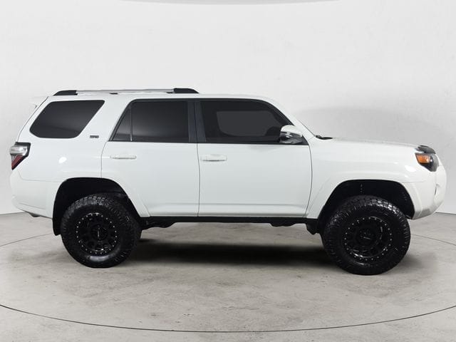 Used 2020 Toyota 4Runner SR5 Premium 4D Sport Utility – JTEBU5JR5L5827177