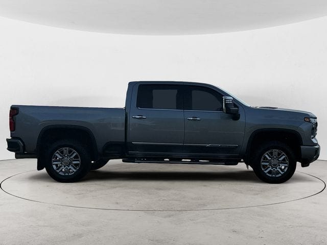 Used 2024 Chevrolet Silverado 3500HD High Country 4D Crew Cab – 1GC4YVEY8RF143391