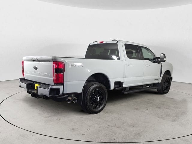 Used 2025 Ford F-350SD Lariat 4D Crew Cab – 1FT8W3BT9SEC42172