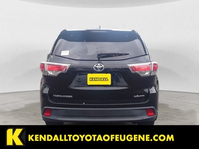 Used 2015 Toyota Highlander LE Plus V6 4D Sport Utility – 5TDBKRFH9FS122513