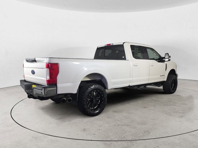 Used 2019 Ford F-350SD Lariat 4D Crew Cab – 1FT8W3BT2KED77719