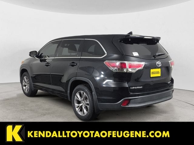 Used 2015 Toyota Highlander LE Plus V6 4D Sport Utility – 5TDBKRFH9FS122513