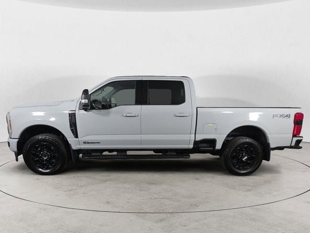 Used 2025 Ford F-350SD Lariat 4D Crew Cab – 1FT8W3BT9SEC42172