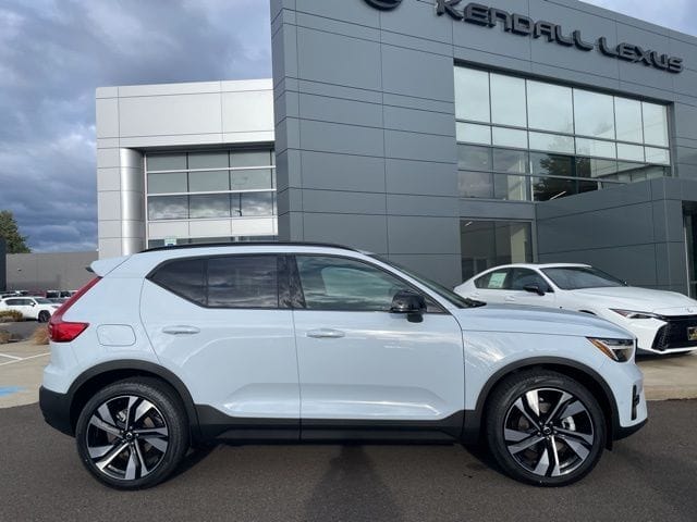 Used 2026 Volvo XC40 B5 Ultra 4D Sport Utility – YV4L12UM6T2773614