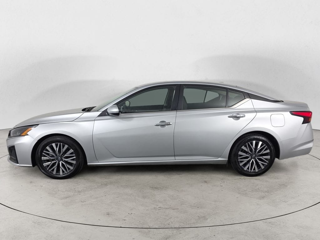 Used 2023 Nissan Altima 2.5 SV 4D Sedan – 1N4BL4DV7PN375335