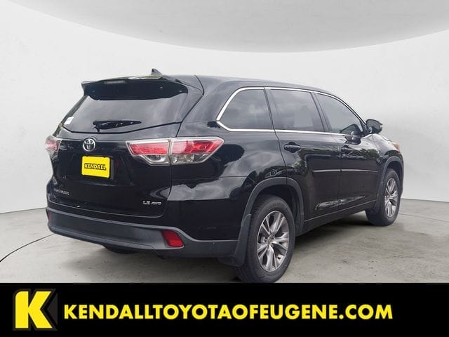 Used 2015 Toyota Highlander LE Plus V6 4D Sport Utility – 5TDBKRFH9FS122513