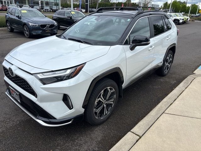Used 2025 Toyota RAV4 Plug-In Hybrid XSE 4D Sport Utility – JTMEB3FV7SD286879