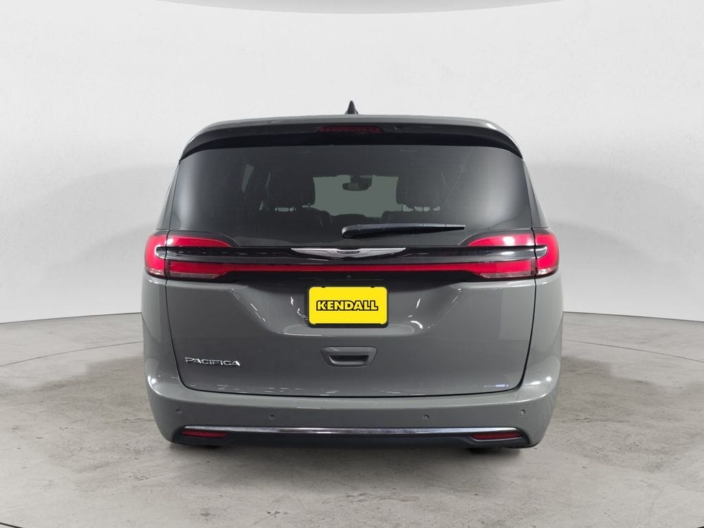 Used 2025 Chrysler Pacifica Select 4D Passenger Van – 2C4RC1BG8SR541594