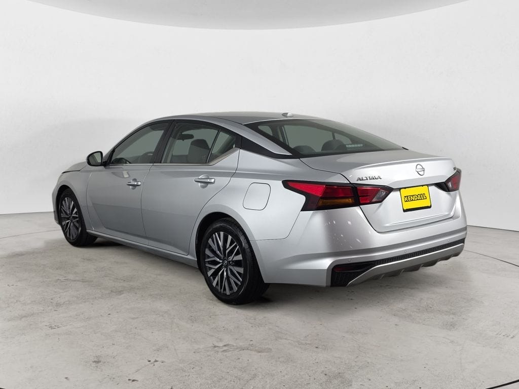 Used 2023 Nissan Altima 2.5 SV 4D Sedan – 1N4BL4DV7PN375335