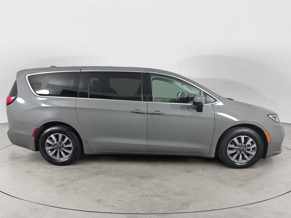 Used 2023 Chrysler Pacifica Hybrid Touring L 4D Passenger Van – 2C4RC1L77PR614248