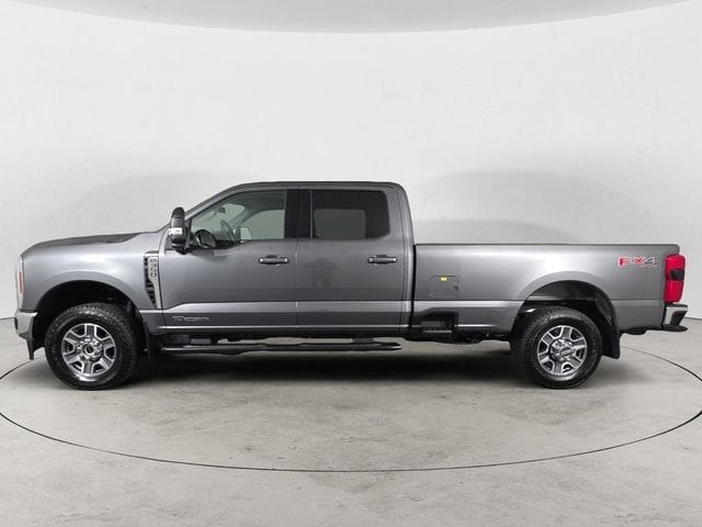 Used 2025 Ford F-350SD Lariat 4D Crew Cab – 1FT8W3BT1SEC41582