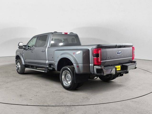 Used 2025 Ford F-450SD Lariat 4D Crew Cab – 1FT8W4DT9SEC61047