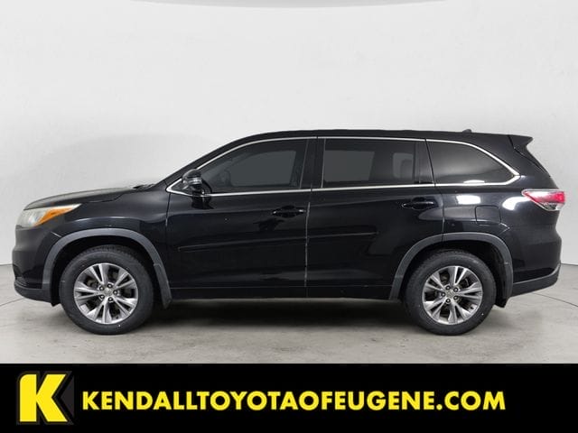 Used 2015 Toyota Highlander LE Plus V6 4D Sport Utility – 5TDBKRFH9FS122513