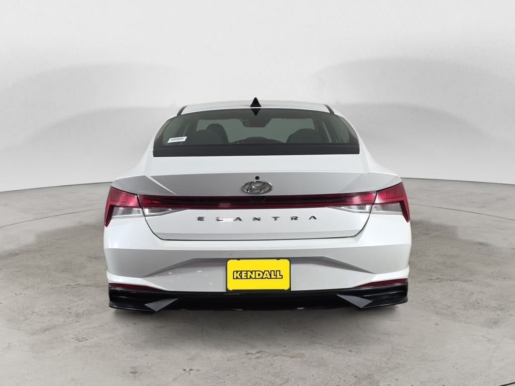 Used 2021 Hyundai Elantra SEL 4D Sedan – 5NPLN4AG4MH023839