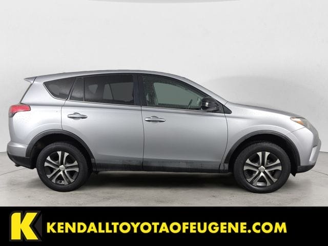 Used 2018 Toyota RAV4 LE 4D Sport Utility – 2T3ZFREV6JW497163
