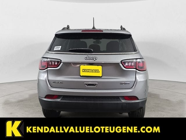 Used 2018 Jeep Compass Latitude 4D Sport Utility – 3C4NJDBB7JT433781