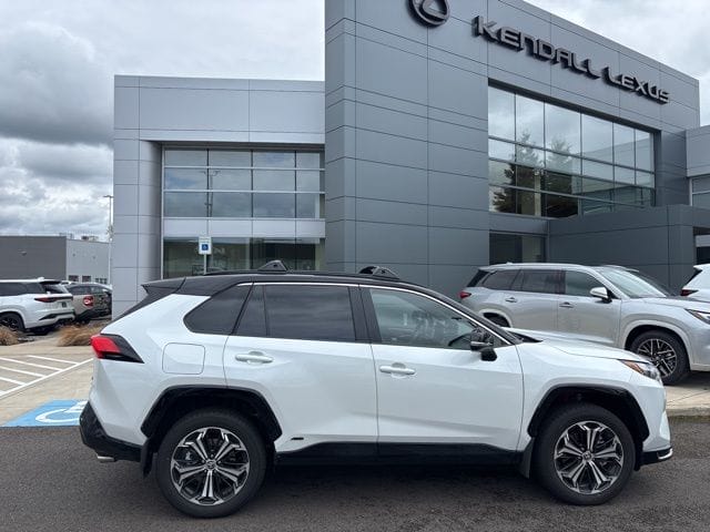 Used 2025 Toyota RAV4 Plug-In Hybrid XSE 4D Sport Utility – JTMEB3FV7SD286879