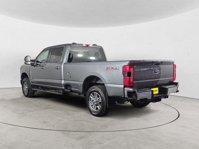 Used 2025 Ford F-350SD Lariat 4D Crew Cab – 1FT8W3BT1SEC41582