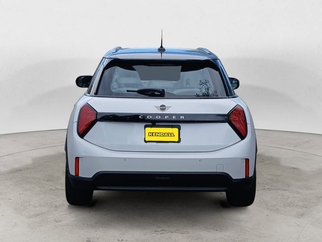 Used 2025 MINI Cooper Signature 4D Hatchback – WMW43GD03S2W92769