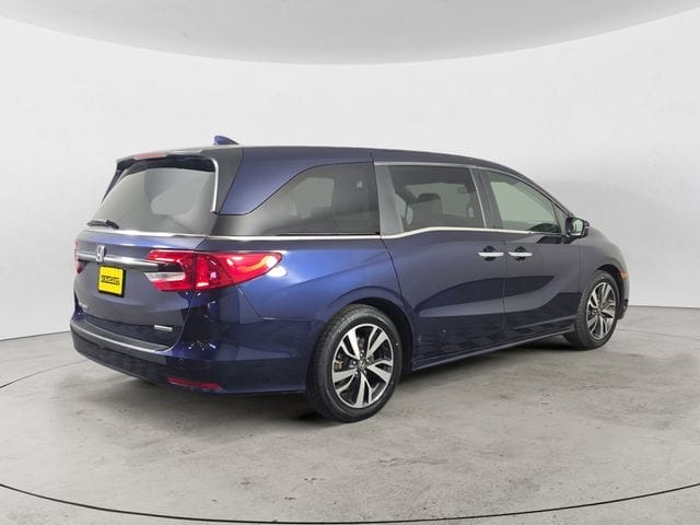 Used 2021 Honda Odyssey Touring 4D Passenger Van – 5FNRL6H86MB011586