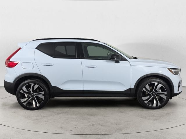 Used 2026 Volvo XC40 B5 Ultra 4D Sport Utility – YV4L12UM6T2773614