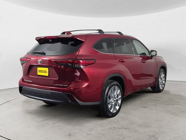 Used 2023 Toyota Highlander Limited 4D Sport Utility – 5TDKDRBHXPS018596