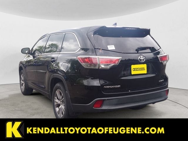 Used 2015 Toyota Highlander LE Plus V6 4D Sport Utility – 5TDBKRFH9FS122513