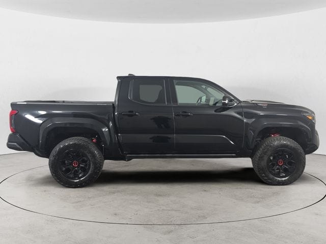 Used 2025 Toyota Tacoma Hybrid TRD Pro 4D Crew Cab – 3TYLC5LN9ST050781