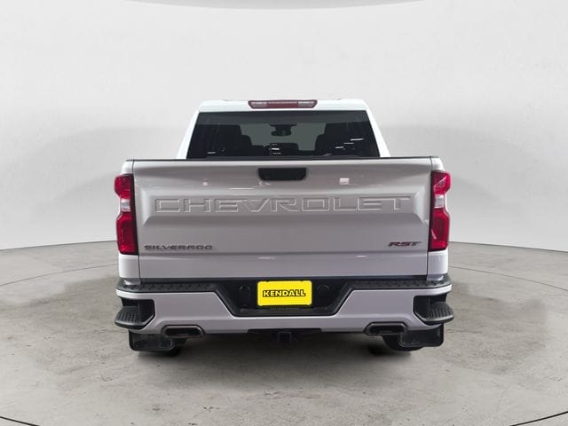 Used 2022 Chevrolet Silverado 1500 RST 4D Crew Cab – 1GCUDEED6NZ572854