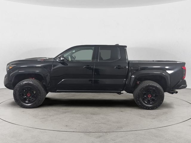 Used 2025 Toyota Tacoma Hybrid TRD Pro 4D Crew Cab – 3TYLC5LN9ST050781
