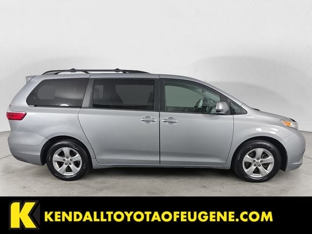 Used 2016 Toyota Sienna LE 4D Passenger Van – 5TDKK3DC2GS739175