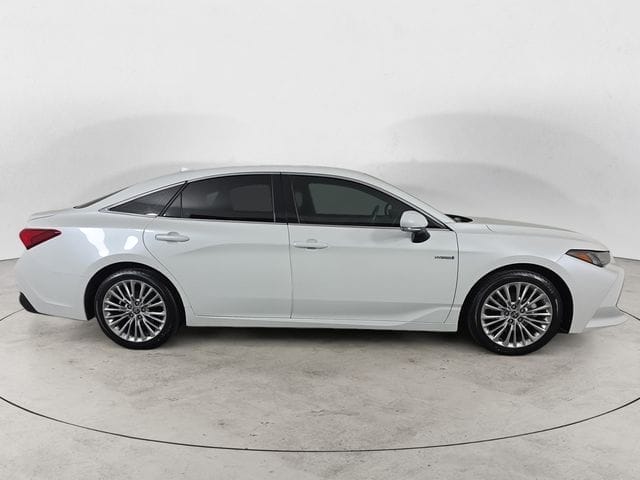 Used 2021 Toyota Avalon Hybrid Limited 4D Sedan – 4T1DA1AB6MU009252