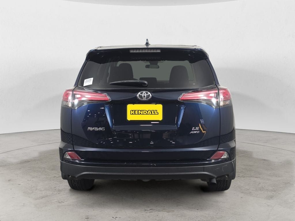 Used 2018 Toyota RAV4 LE 4D Sport Utility – JTMBFREV0JJ747982